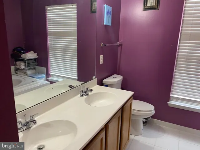 8380 Hunter Murphy Cir, Alexandria, Virginia 22309