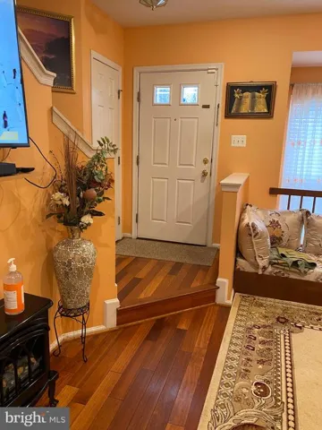 8380 Hunter Murphy Cir, Alexandria, Virginia 22309