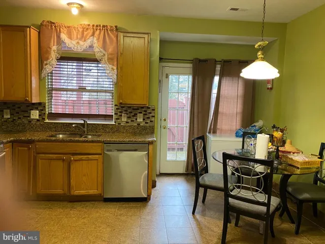 8380 Hunter Murphy Cir, Alexandria, Virginia 22309