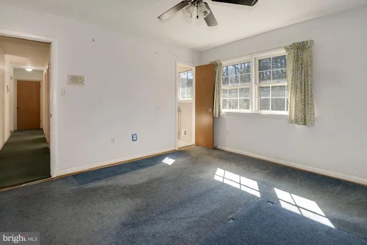 6643 Kirby Ct, Falls Church, Virginia 22043