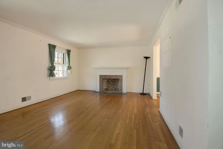 6643 Kirby Ct, Falls Church, Virginia 22043