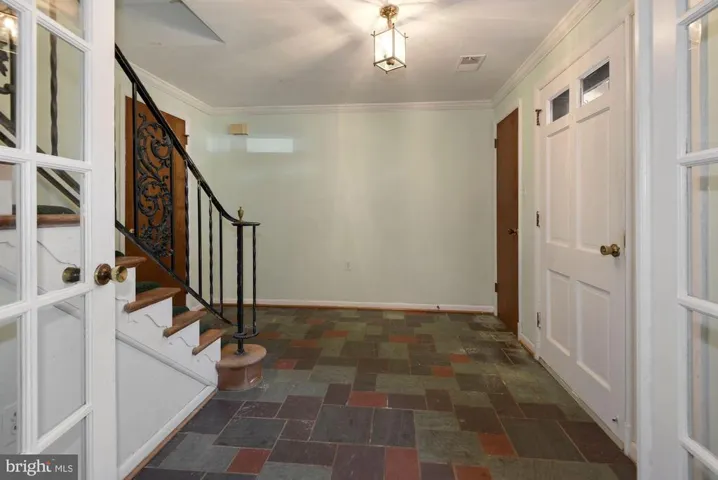 6643 Kirby Ct, Falls Church, Virginia 22043
