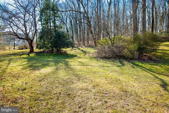 6643 Kirby Ct, Falls Church, Virginia 22043