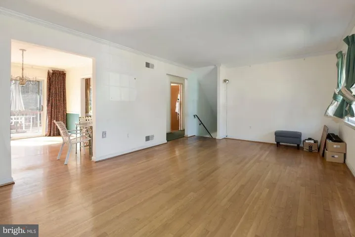 6643 Kirby Ct, Falls Church, Virginia 22043