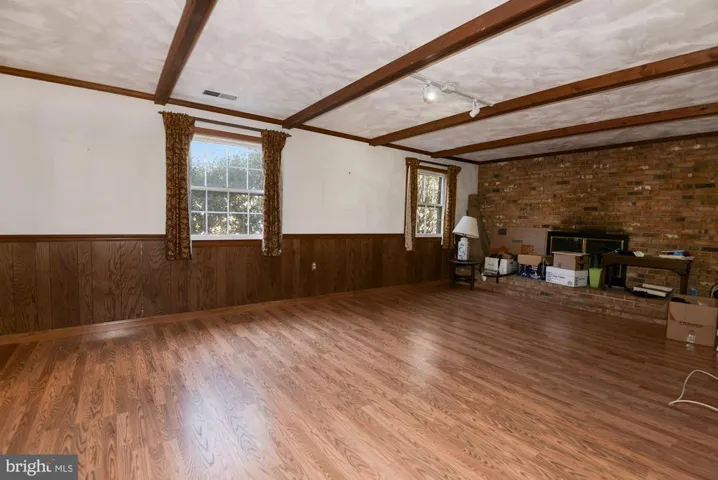 6643 Kirby Ct, Falls Church, Virginia 22043