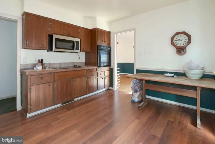 6643 Kirby Ct, Falls Church, Virginia 22043