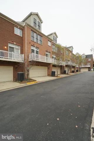 7981 Reserve Way, Vienna, Virginia 22182
