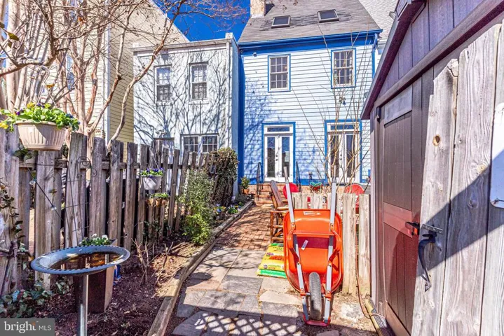 1016-1/2 Oronoco St, Alexandria, Virginia 22314