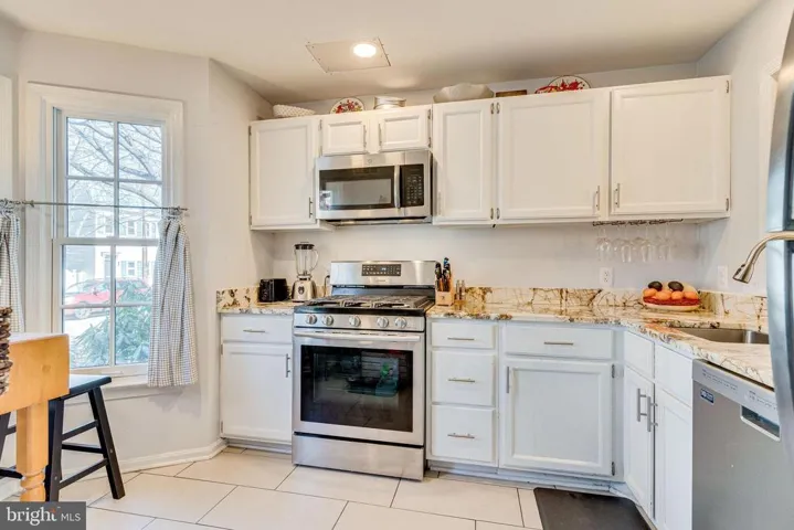 1016-1/2 Oronoco St, Alexandria, Virginia 22314