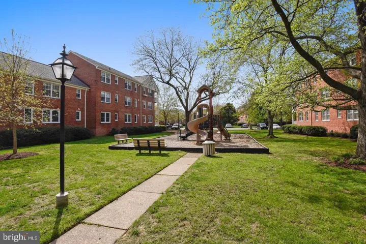 6502 Boulevard Vw #a1, Alexandria, Virginia 22307