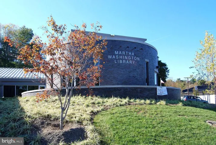 6502 Boulevard Vw #a1, Alexandria, Virginia 22307