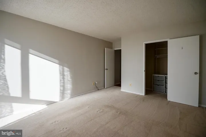 2311 Pimmit Dr #1103, Falls Church, Virginia 22043