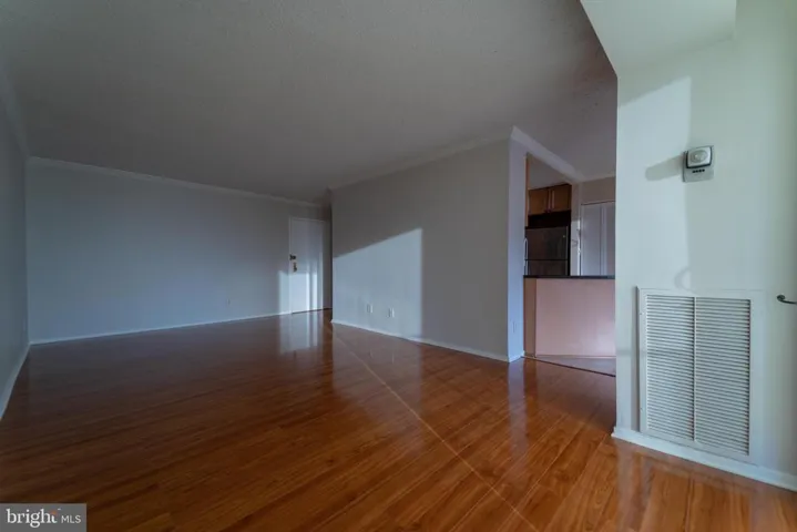 2311 Pimmit Dr #1103, Falls Church, Virginia 22043