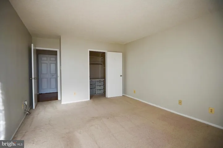 2311 Pimmit Dr #1103, Falls Church, Virginia 22043