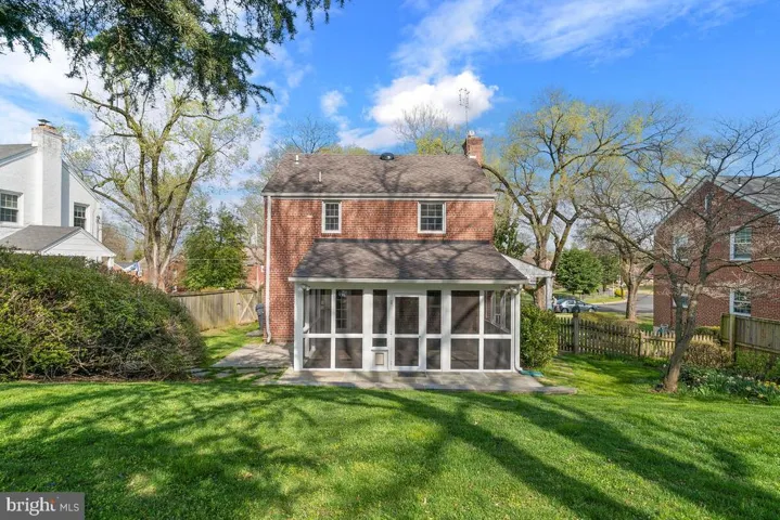 3002 Marshall St, Falls Church, Virginia 22042