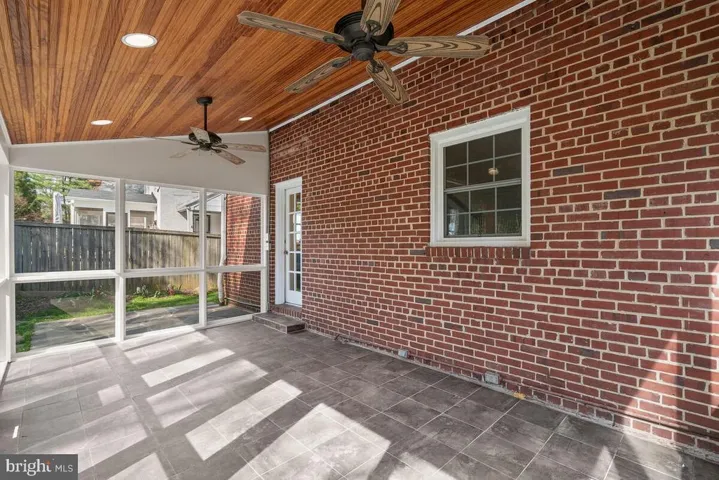 3002 Marshall St, Falls Church, Virginia 22042