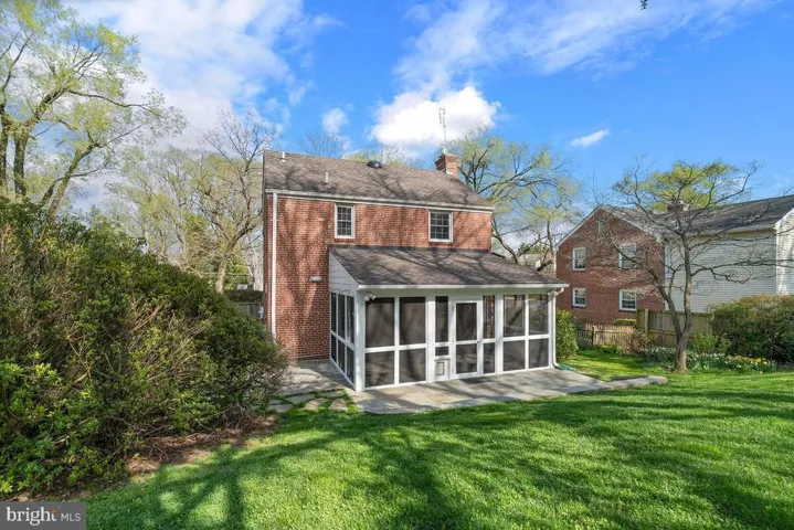 3002 Marshall St, Falls Church, Virginia 22042