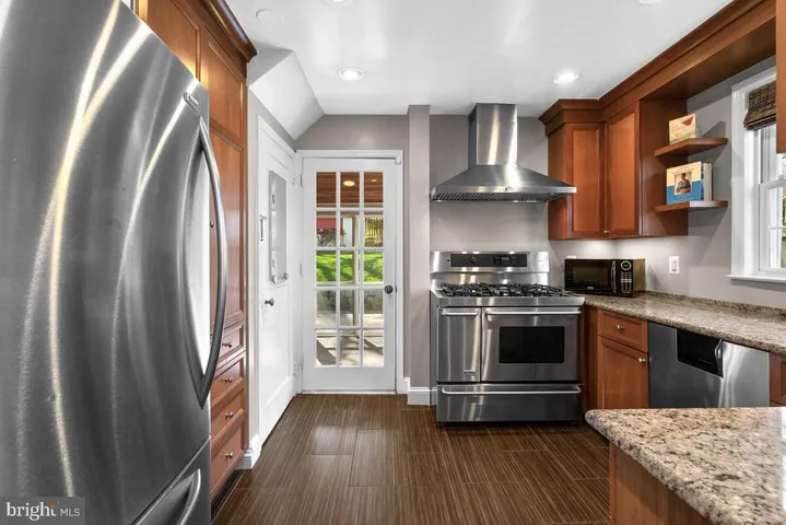 3002 Marshall St, Falls Church, Virginia 22042