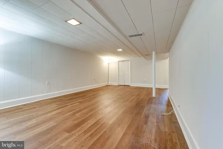 488 Naylor Pl, Alexandria, Virginia 22304