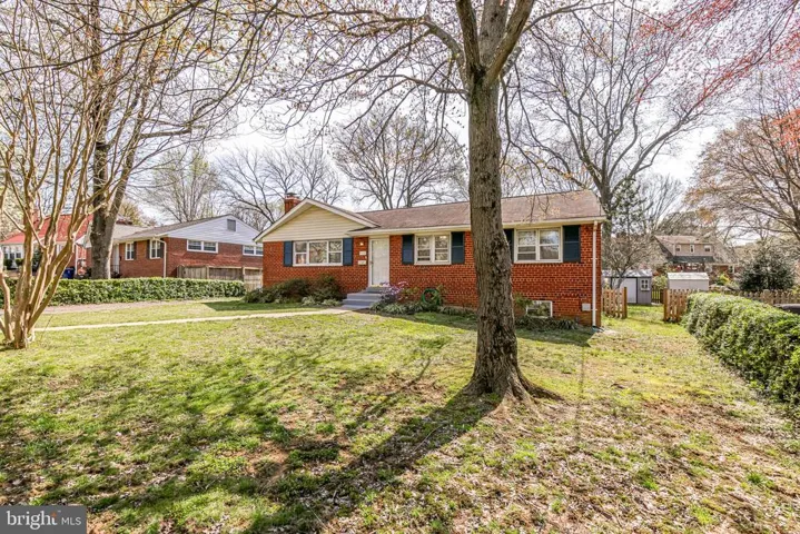 488 Naylor Pl, Alexandria, Virginia 22304