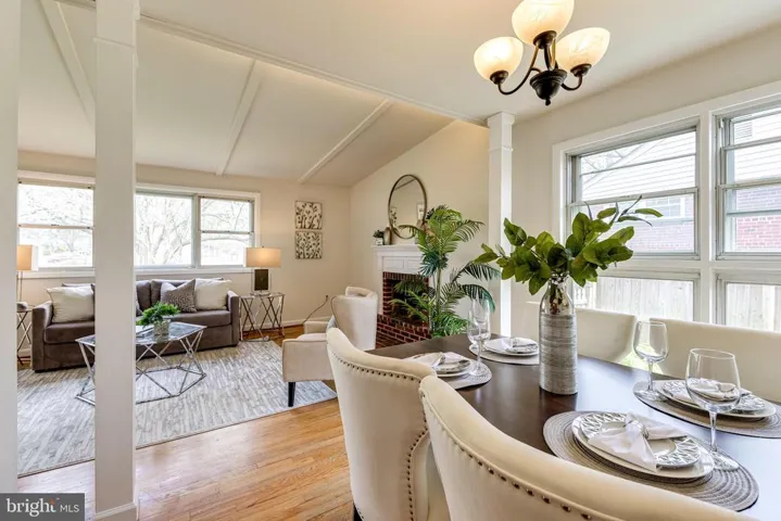 488 Naylor Pl, Alexandria, Virginia 22304