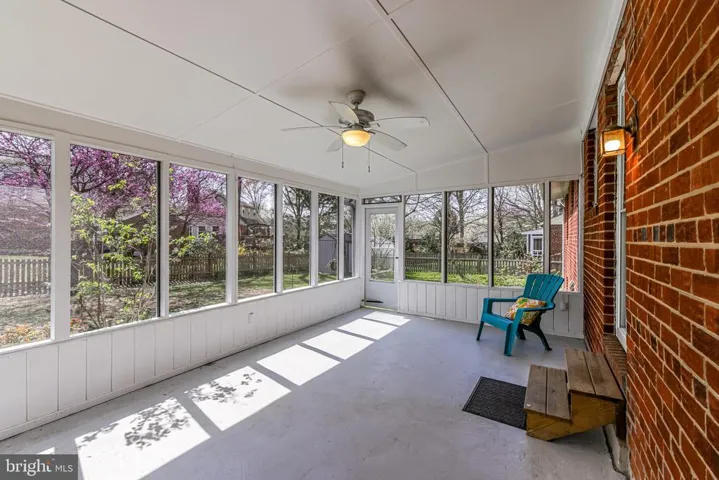 488 Naylor Pl, Alexandria, Virginia 22304
