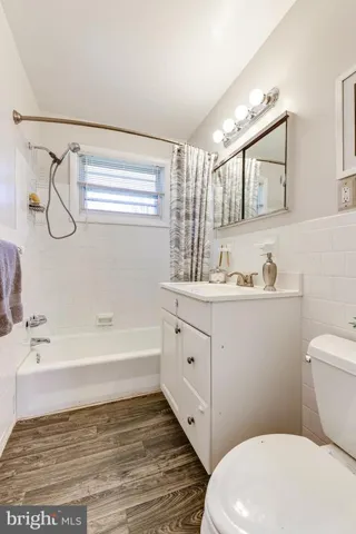 488 Naylor Pl, Alexandria, Virginia 22304