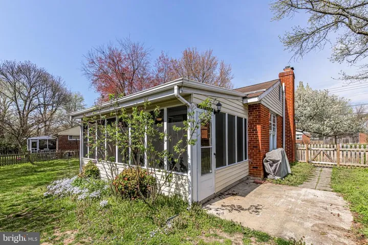 488 Naylor Pl, Alexandria, Virginia 22304