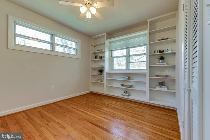 488 Naylor Pl, Alexandria, Virginia 22304