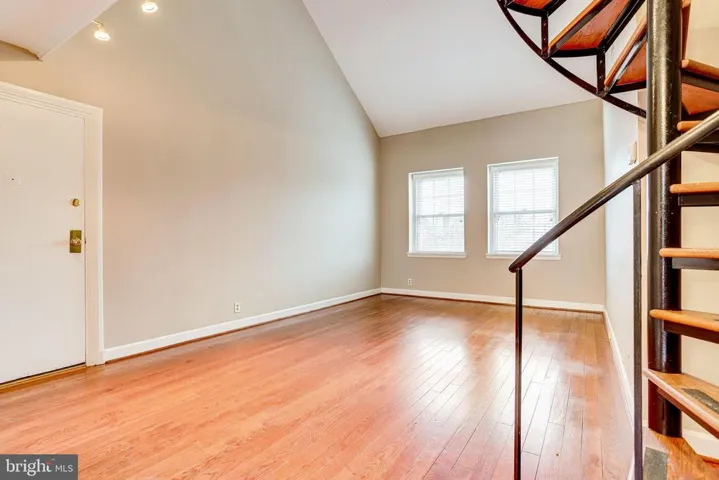4817 31st St S #c1, Arlington, Virginia 22206