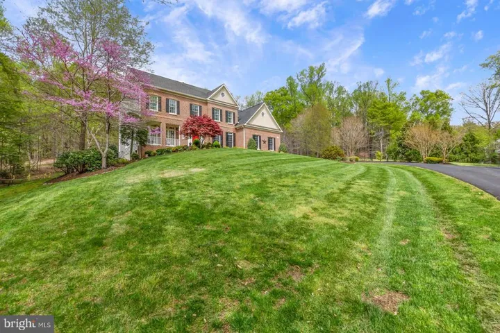9728 Thorn Bush Dr, Fairfax Station, Virginia 22039