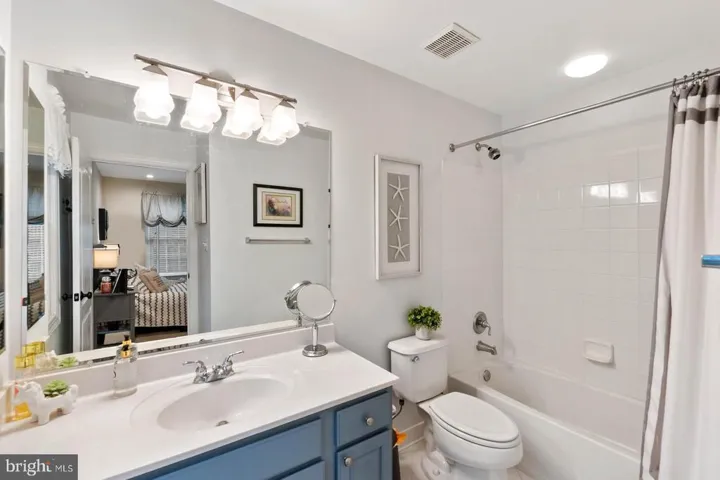 9728 Thorn Bush Dr, Fairfax Station, Virginia 22039