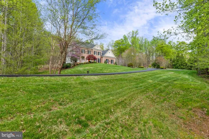 9728 Thorn Bush Dr, Fairfax Station, Virginia 22039