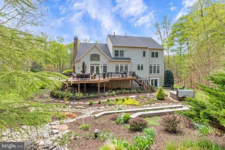 9728 Thorn Bush Dr, Fairfax Station, Virginia 22039