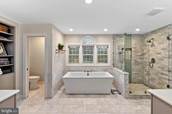 9728 Thorn Bush Dr, Fairfax Station, Virginia 22039