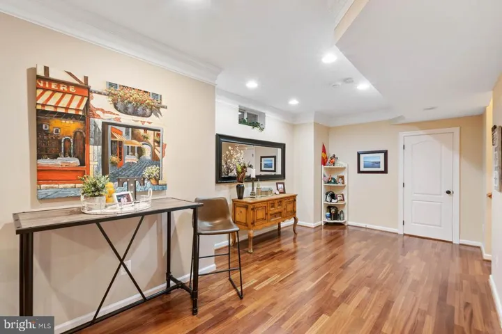 9728 Thorn Bush Dr, Fairfax Station, Virginia 22039
