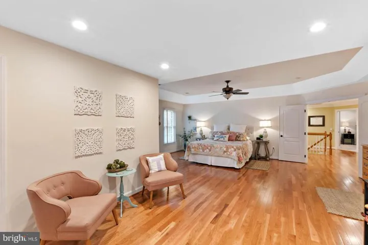 9728 Thorn Bush Dr, Fairfax Station, Virginia 22039