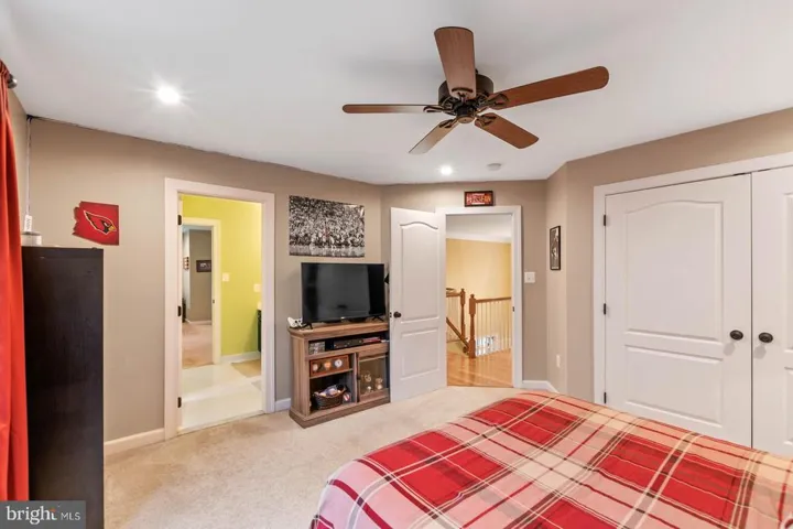 9728 Thorn Bush Dr, Fairfax Station, Virginia 22039