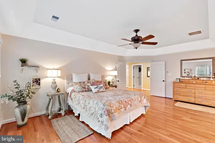 9728 Thorn Bush Dr, Fairfax Station, Virginia 22039