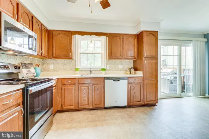 12709 Inverness Way, Woodbridge, Virginia 22192