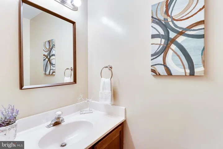 12709 Inverness Way, Woodbridge, Virginia 22192