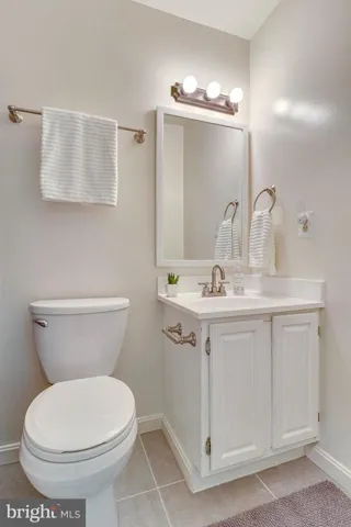 12709 Inverness Way, Woodbridge, Virginia 22192
