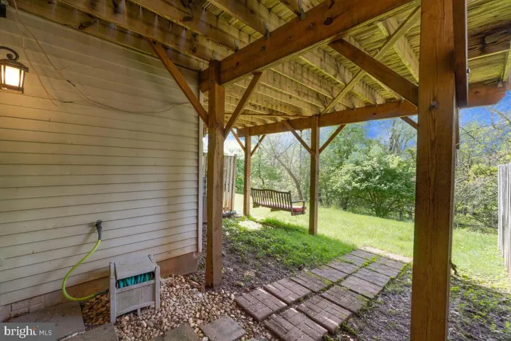 3740 Farmland Dr, Fairfax, Virginia 22033