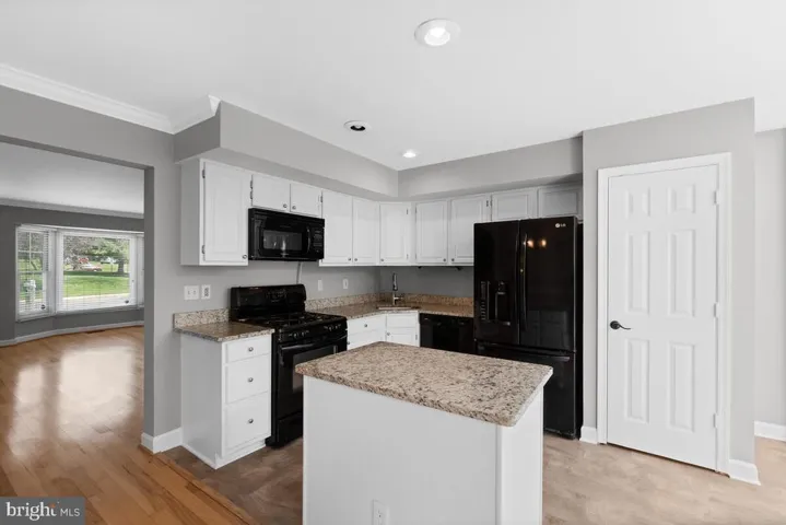 3740 Farmland Dr, Fairfax, Virginia 22033