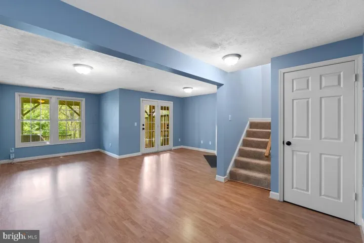 3740 Farmland Dr, Fairfax, Virginia 22033