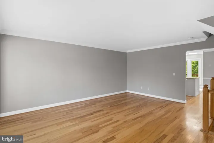 3740 Farmland Dr, Fairfax, Virginia 22033
