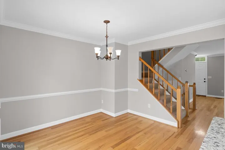 3740 Farmland Dr, Fairfax, Virginia 22033
