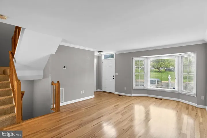 3740 Farmland Dr, Fairfax, Virginia 22033