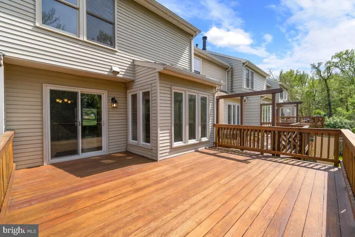 3740 Farmland Dr, Fairfax, Virginia 22033