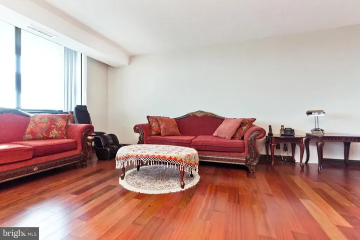 5501 Seminary Rd #2110s, Falls Church, Virginia 22041